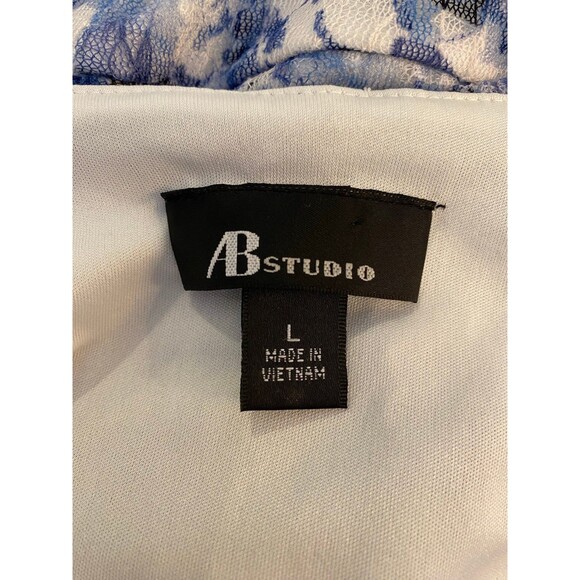 AB Studio Blouse Sleeveless Size Large Soft Ruffled Round Neckline Lace Overlay - Picture 9 of 9